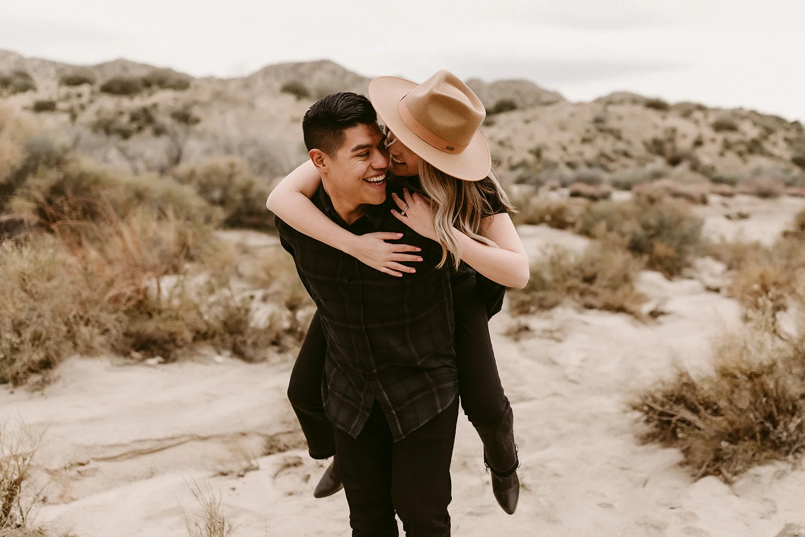 Jamie + Madison_Joshua Tree_2019_0048.jpg