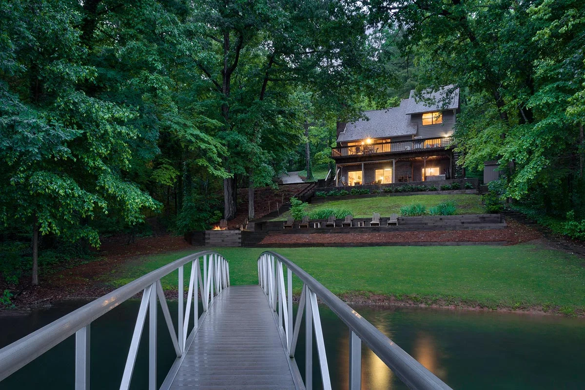 Waters-Edge-rear-dock-dusk.jpg