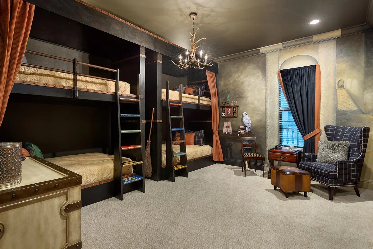 600MLRR-suite-10-bed.jpg