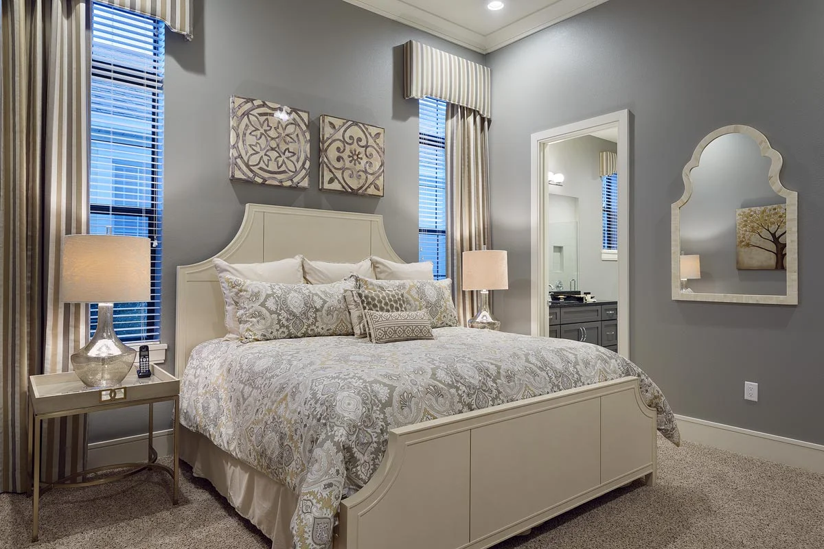 1239RSRR-suite-6-bed.jpg