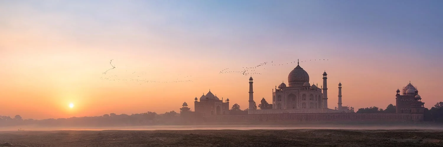 India-Agra-Taj-Mahal-sunrise.jpg