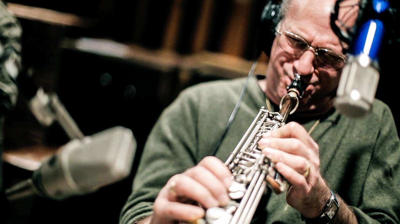 "Entrapment (featuring Dave Liebman)" by the Mario Castro Quintet / Strings