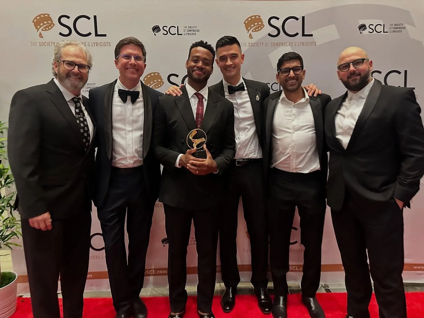 @krisbowersmusic WINNER OF SCL OUTSTANDING ORIGINAL SCORE FOR A STUDIO FILM! 🏆 So proud of this score, this team, and this movie! 🙌 @_the_scl @thewildrobot