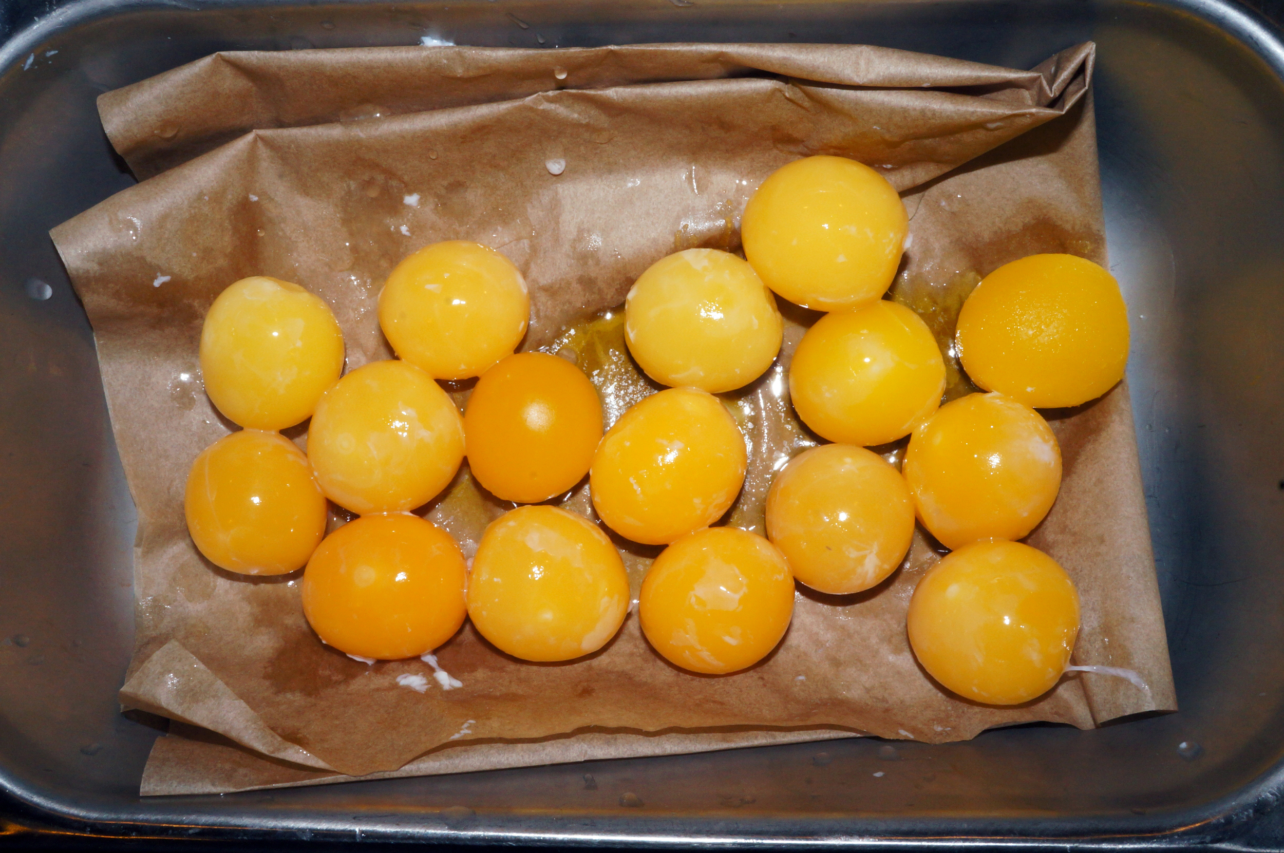 egg yolk sous-vide - production.jpg