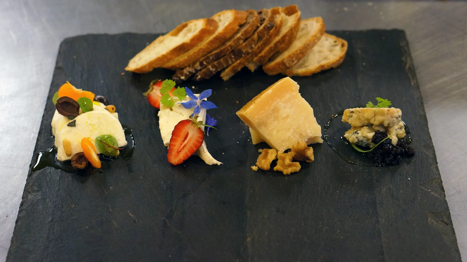 07-cheeseboard.jpg