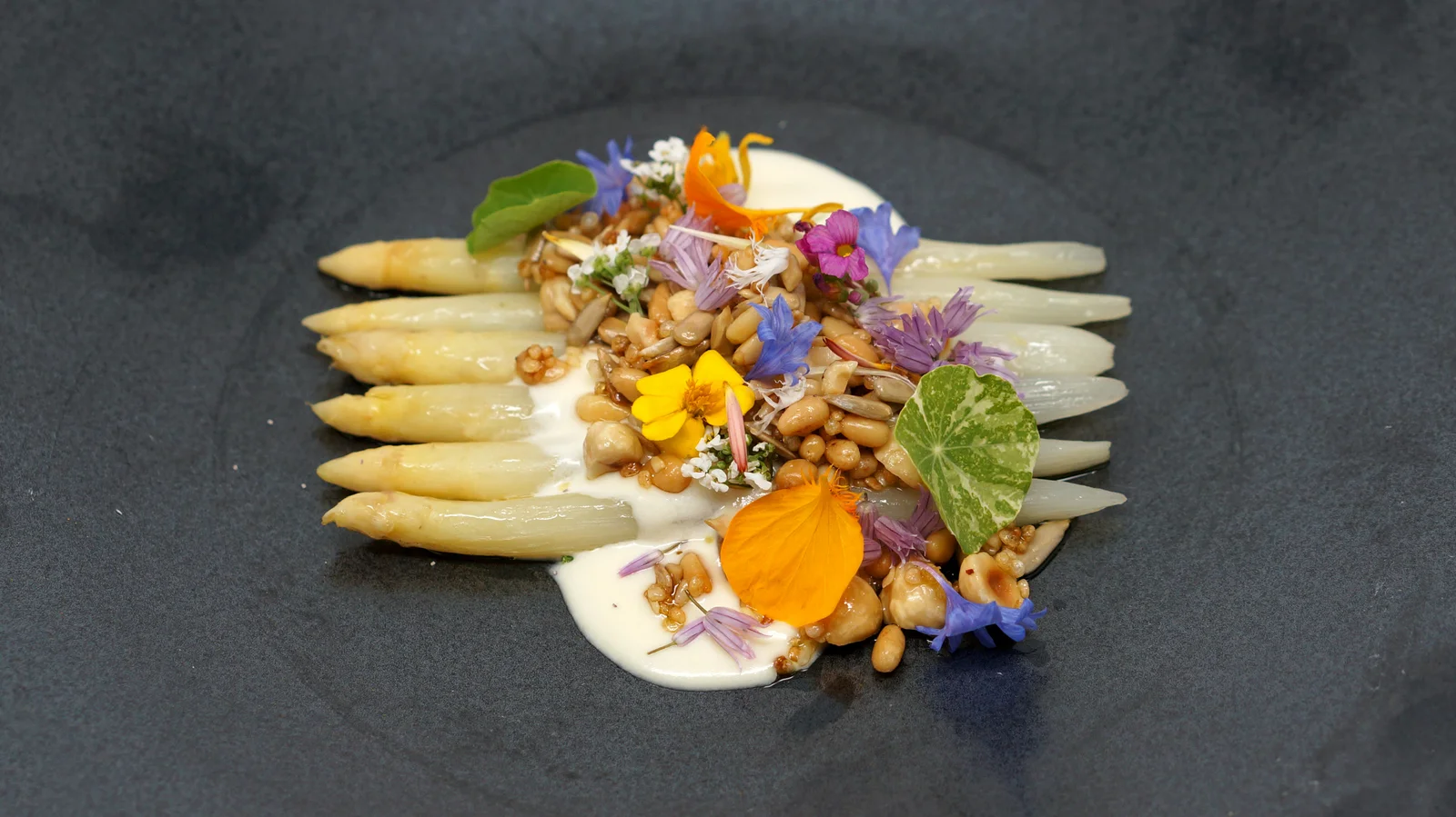 09-2014.05.07 - white asparagus, toasted nuts, comte cream.jpg