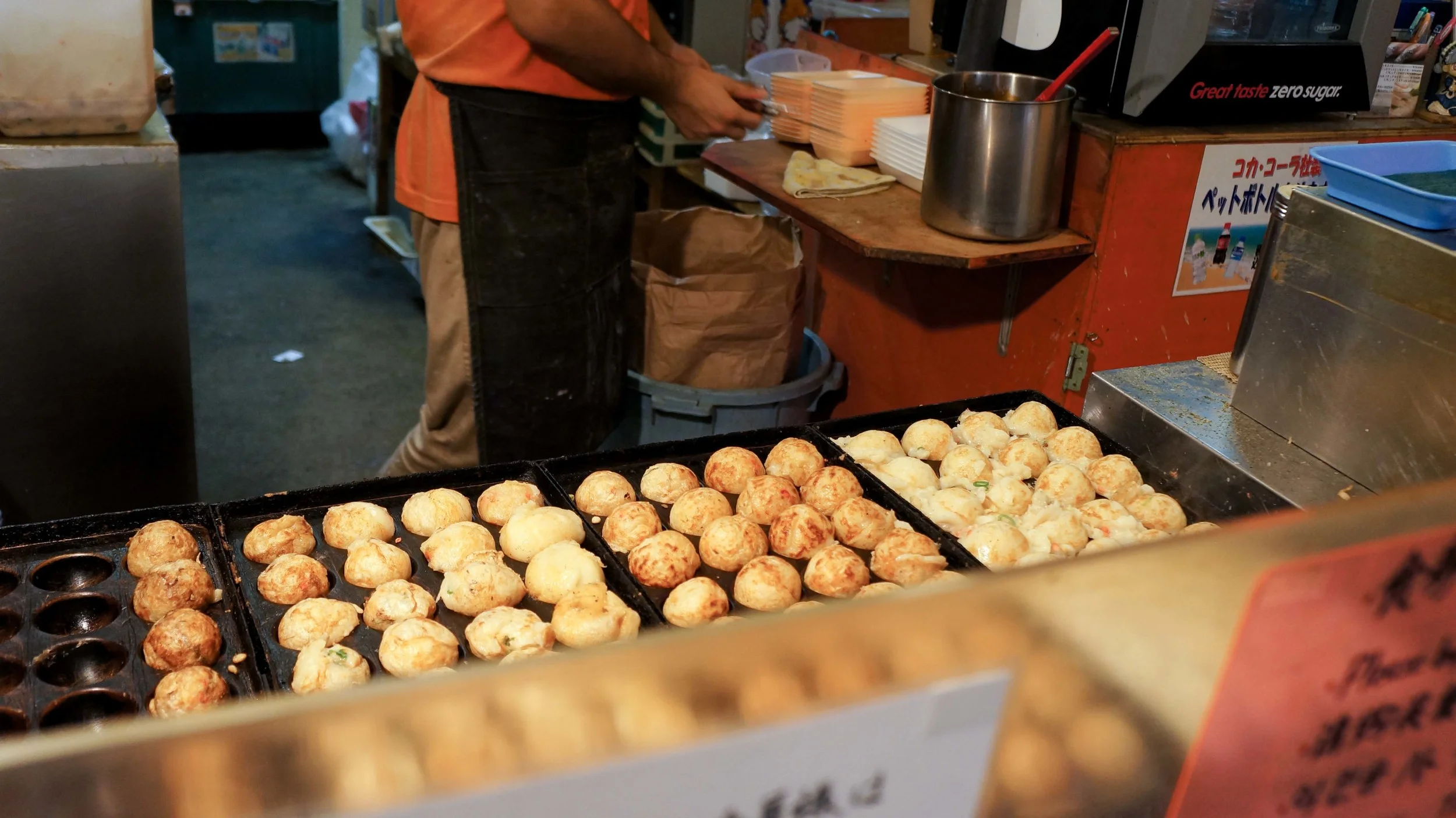 TAKOYAKI BOOTH IN NISHIKI