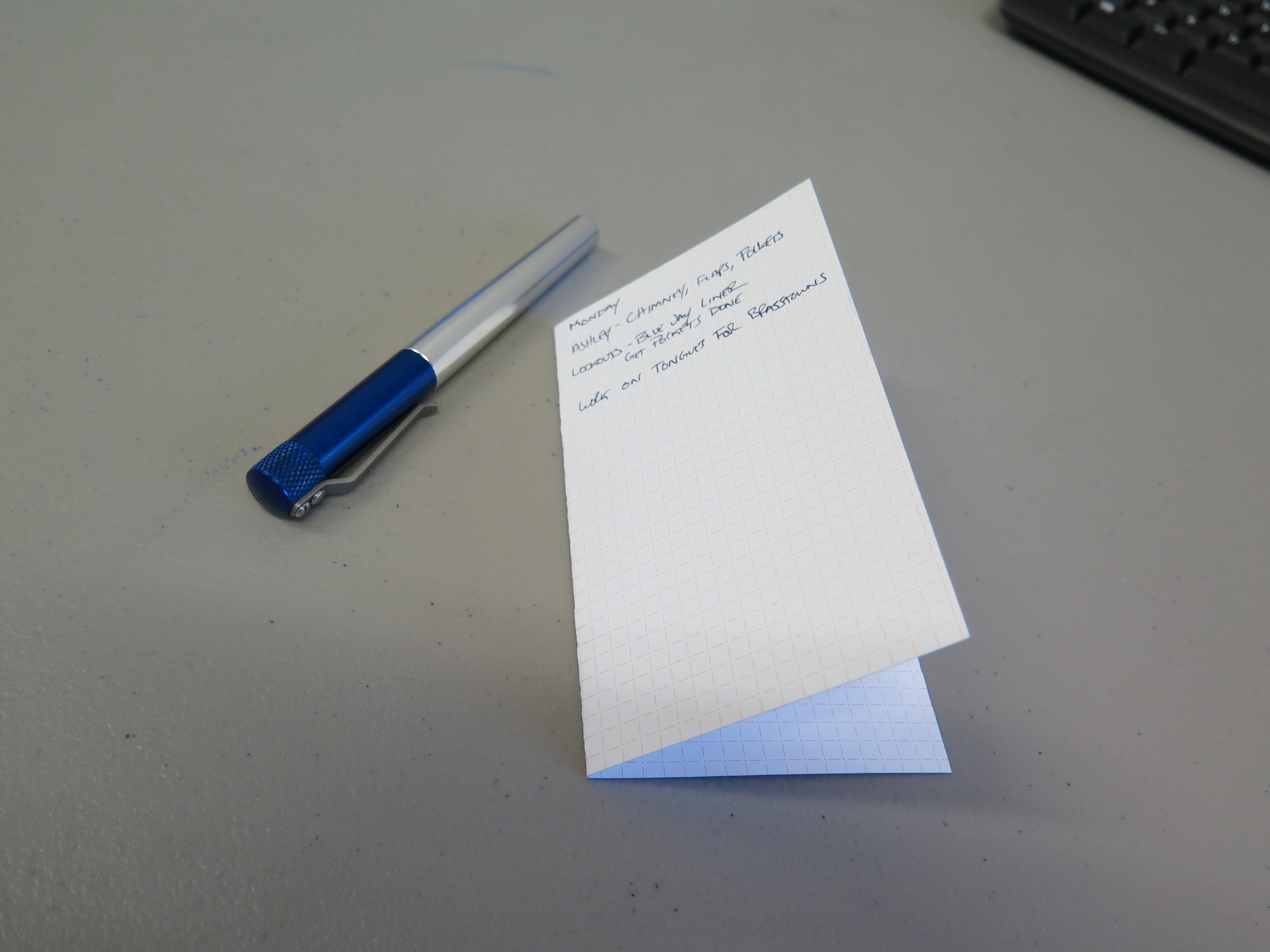 Gigante Concept Note Card