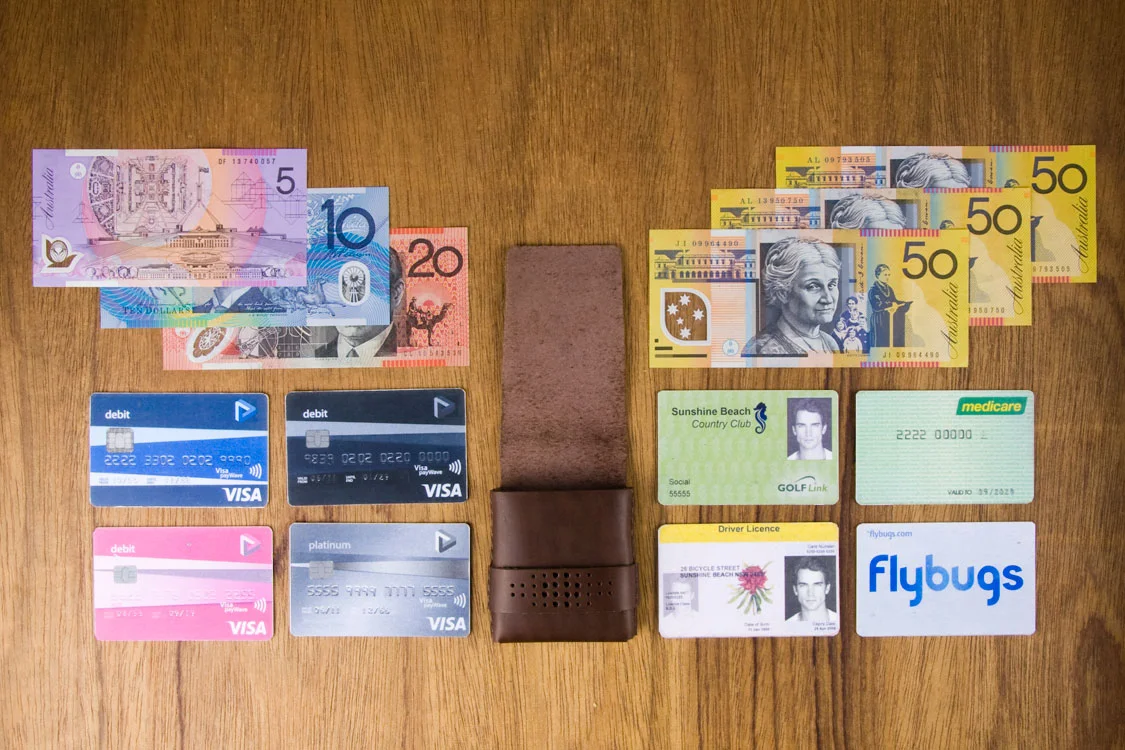 thin-leather-wallet-contents.jpg
