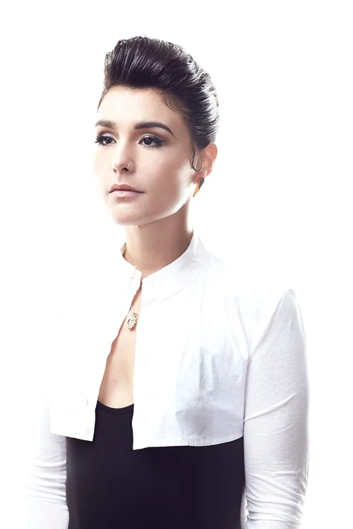 Lovely shoot with Jessie Ware, she offered up so many winners that we had a ton of cover options. Here's what we went for anyway .
