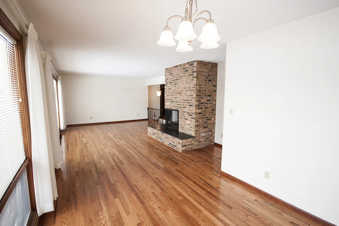 Dining room.