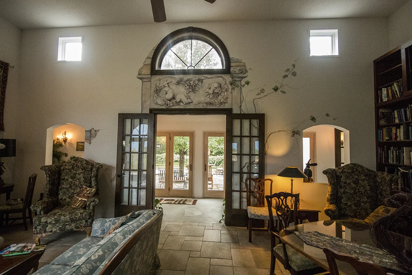 The entire house had big and small details, like the rabbits and vines painted on the walls.