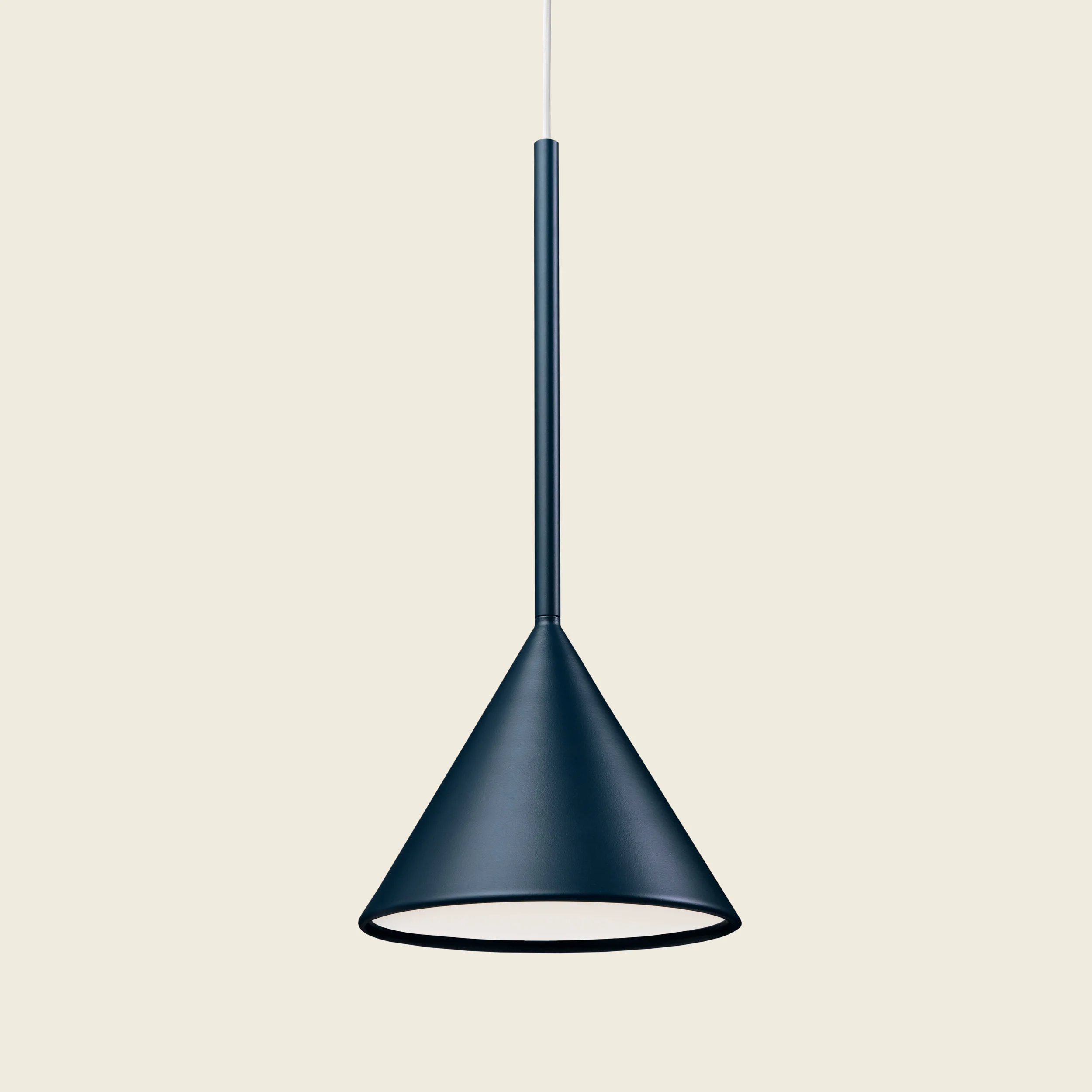 MASTER_FIGURA_CONE_MIDNIGHTBLUE.jpg