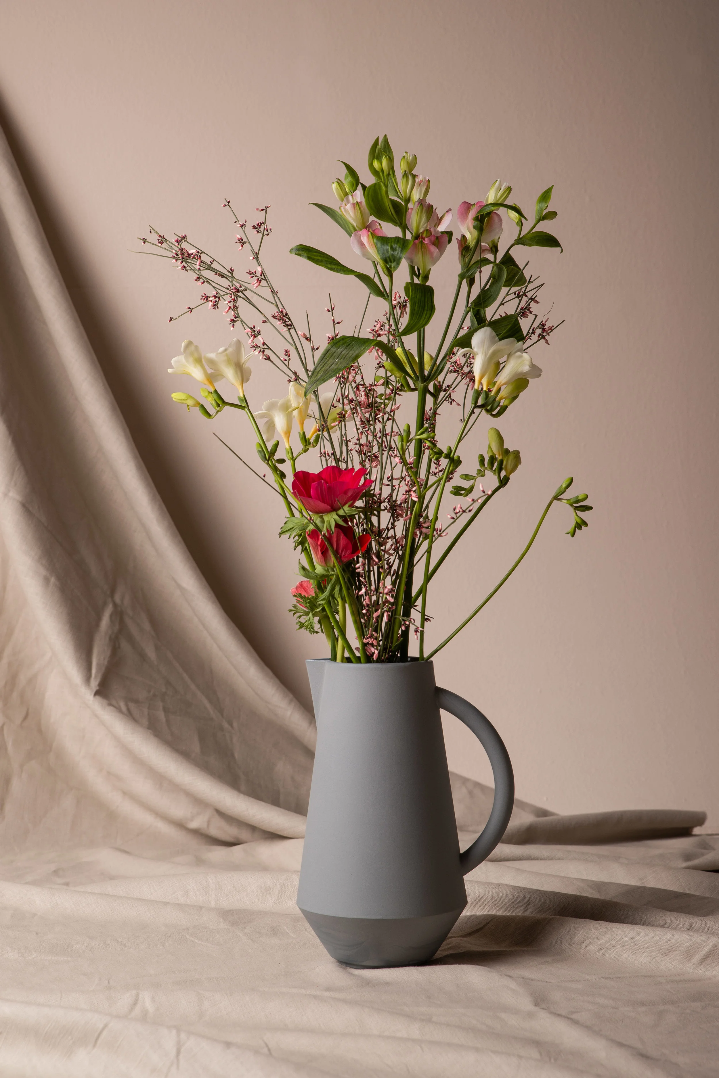 UNISON_CARAFE_CLOUD_BLUE_FLOWERS.jpg