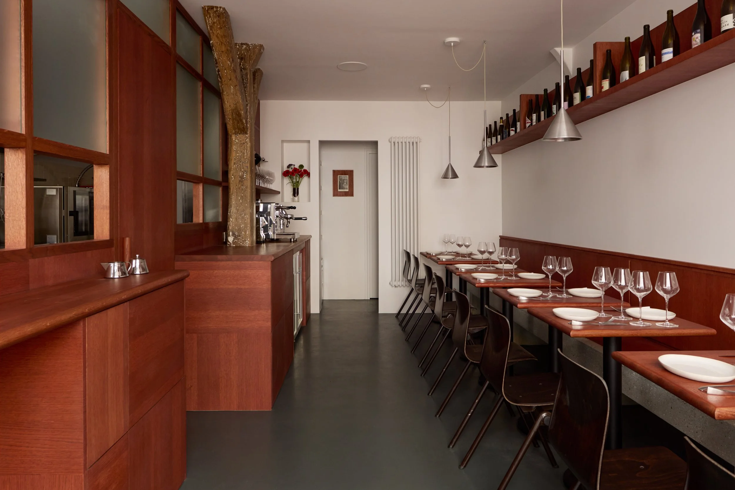 Restaurant Felini | Paris IX   
Architecture Alors Studio  
Photography by Anne-Sophie Soudoplatoff