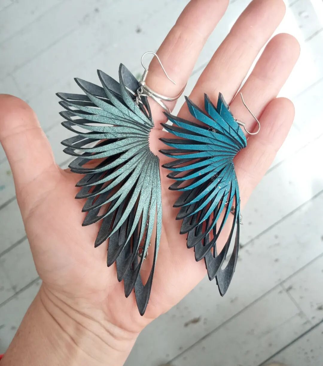 Little birds! Find these and more winged creations at Liverpool's @bluecoatdisplaycentre as part of the Murmurations exhibition starting this Friday 6th May. Im really looking forward to seeing how it's been curated. Here I'm holding the mini and max