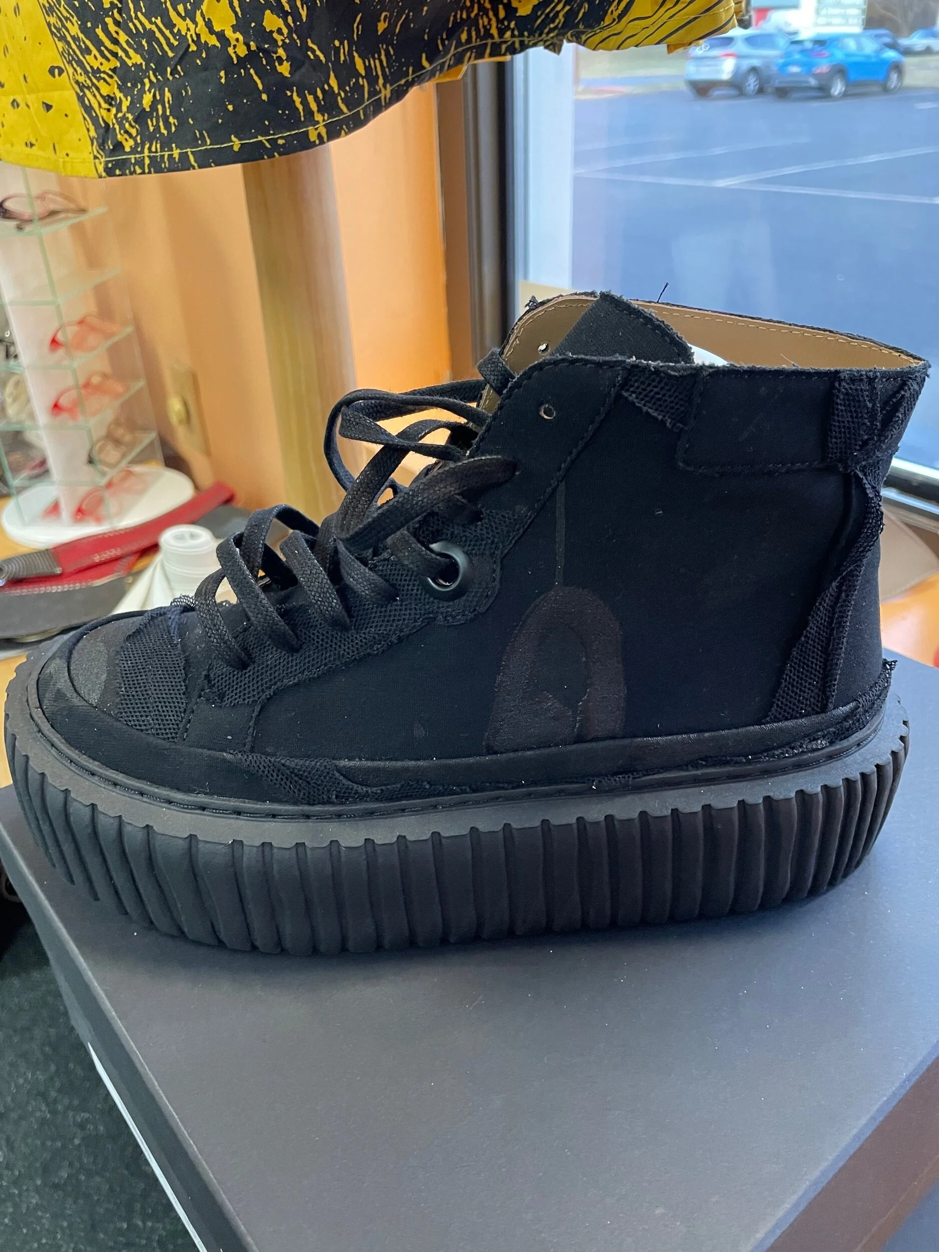 3C349DB9-73CE-47BF-85D9-05288C2FD80B