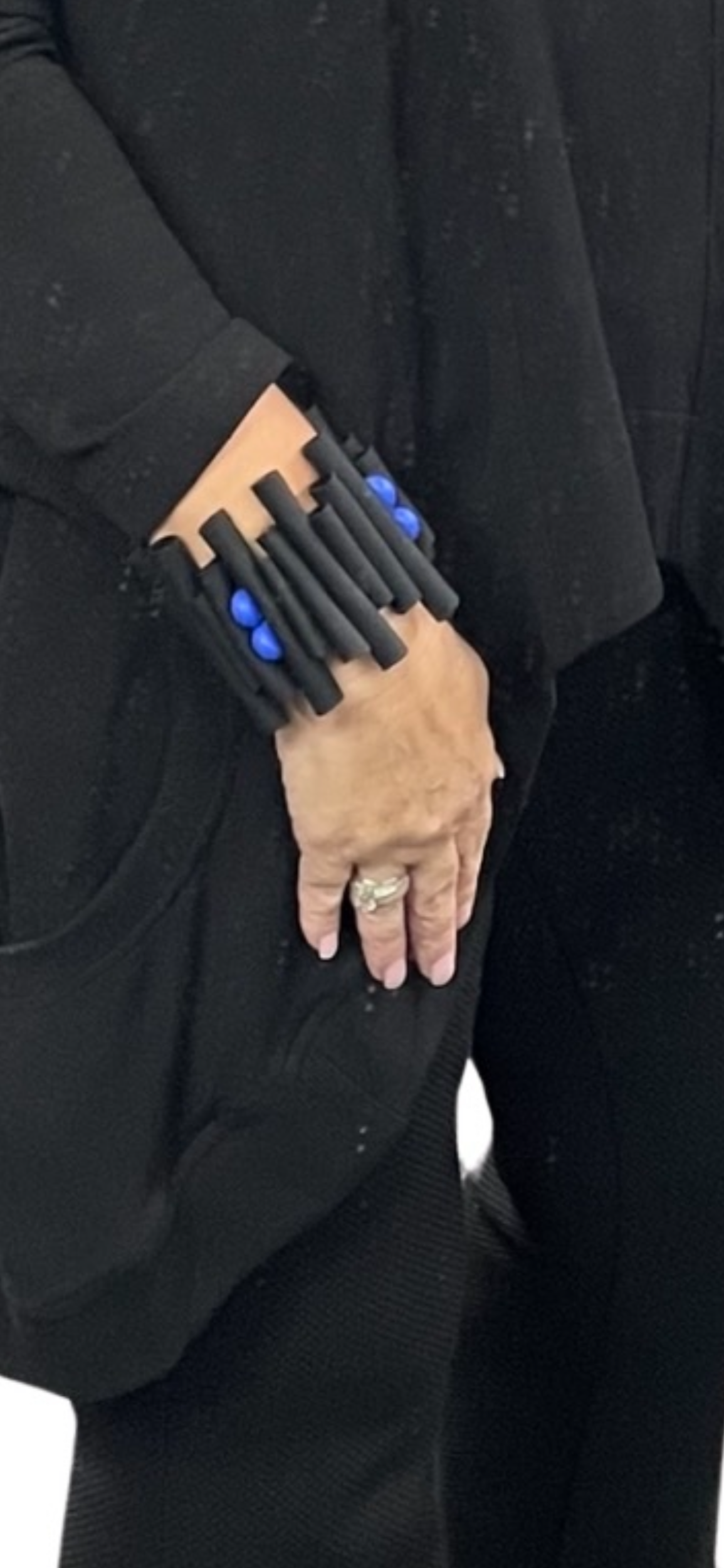 4EB359CE-C5C1-452F-B3E0-C65DFE9D77EE