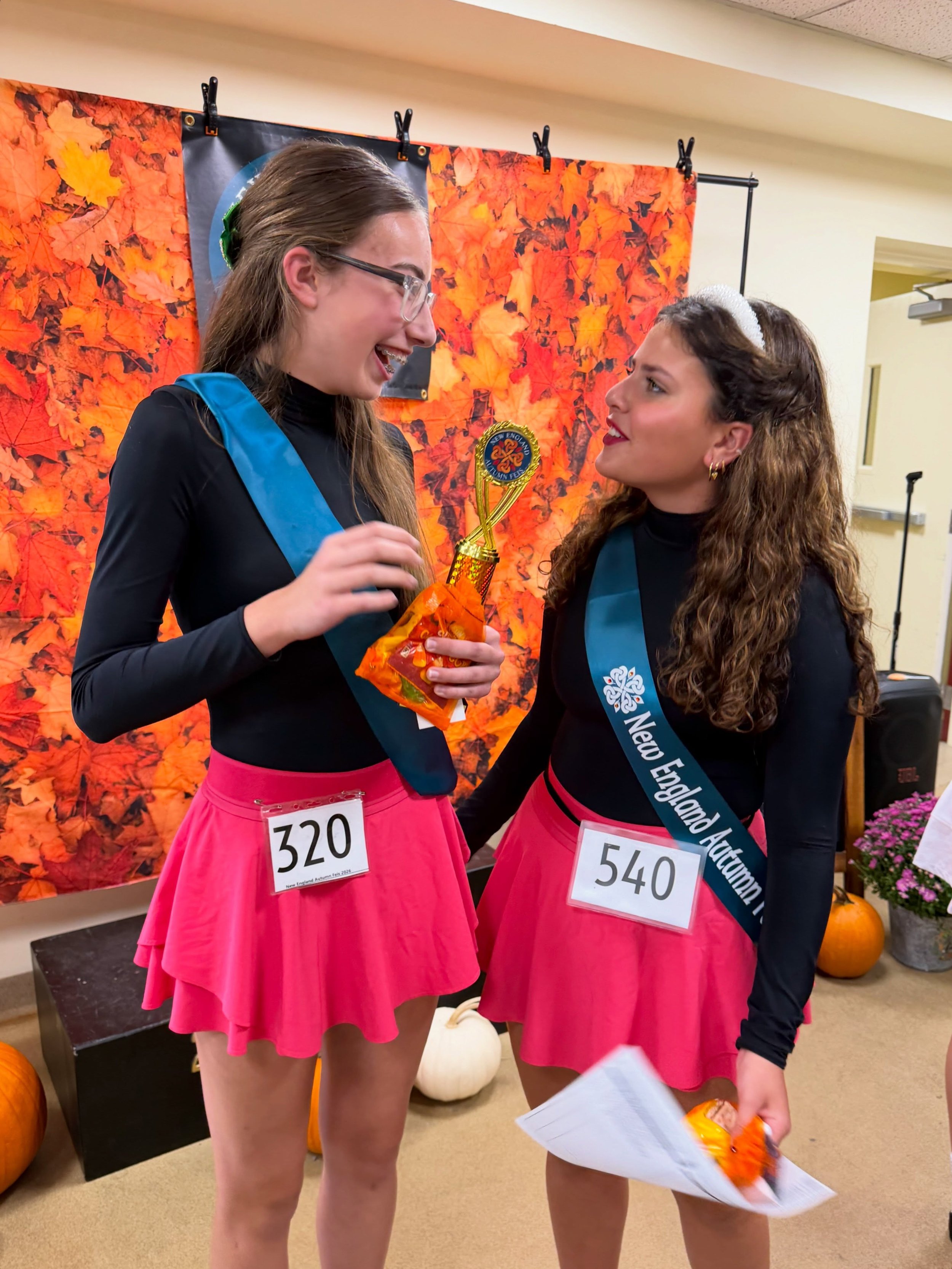 A misty Sunday well spent at the Irish Cultural Centre for all of our Kelly Irish Dancers. Bravo 🍂
Shout to two of our Prelim U14s Claudia and Amelia!! Claudia 1st and Mimi 4th!! Well done ladies. And&hellip;. Welcome to Open Champ Claudia!