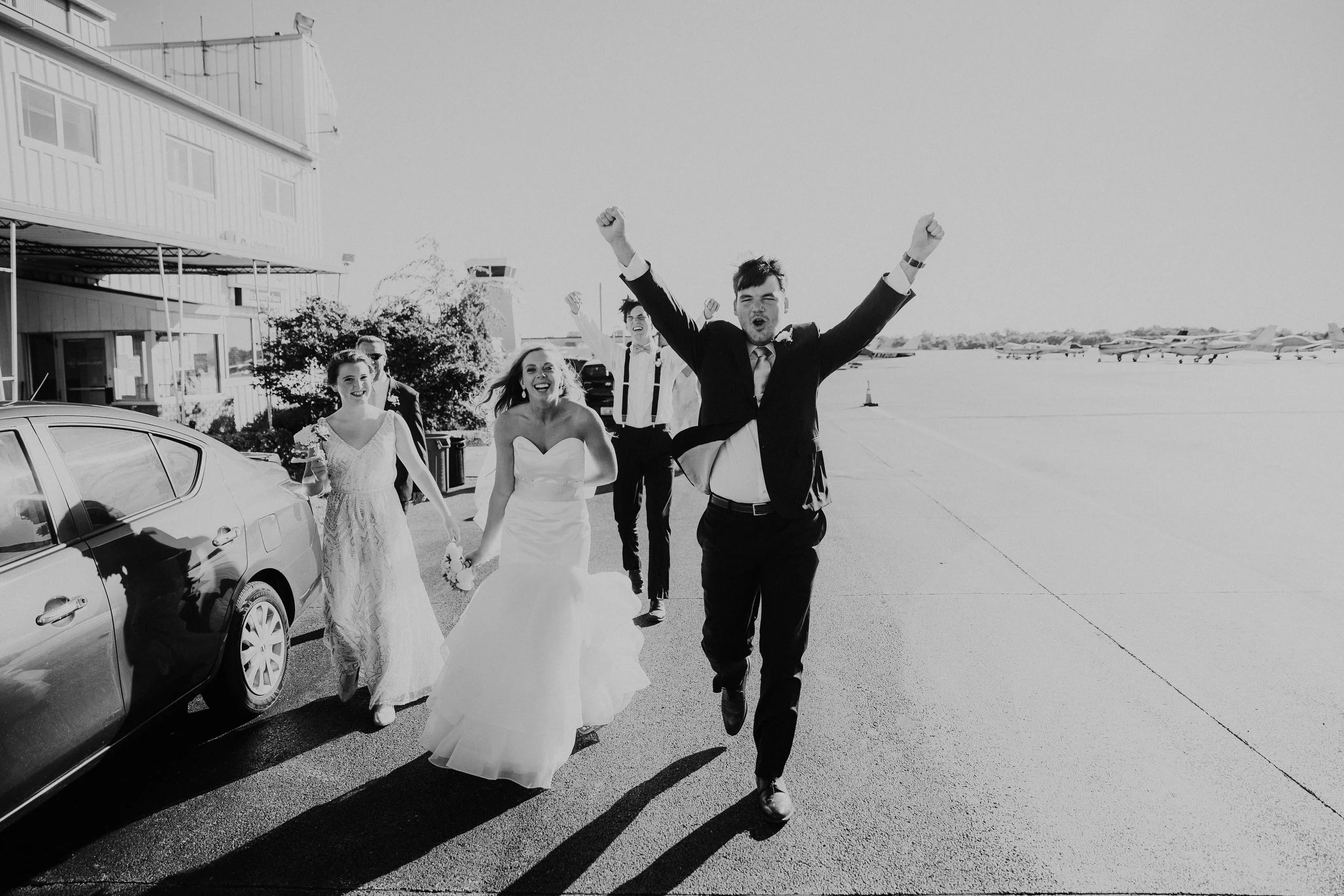 Louisville+Executive+Aviation+Louisville+Kentucky+Wedding+Photography+Grace+E+Jones+Photography-2.jpeg