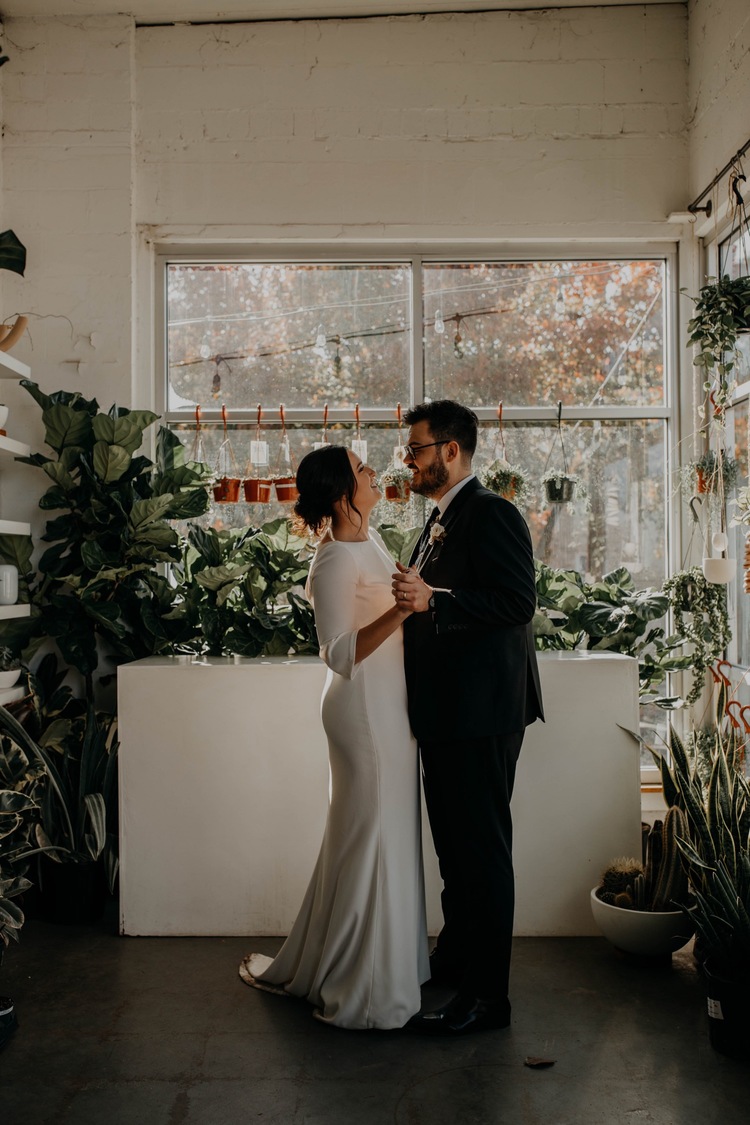 Fern shop Cincinnati intimate wedding ohio wedding photographer grace e jones photography248_750.jpg