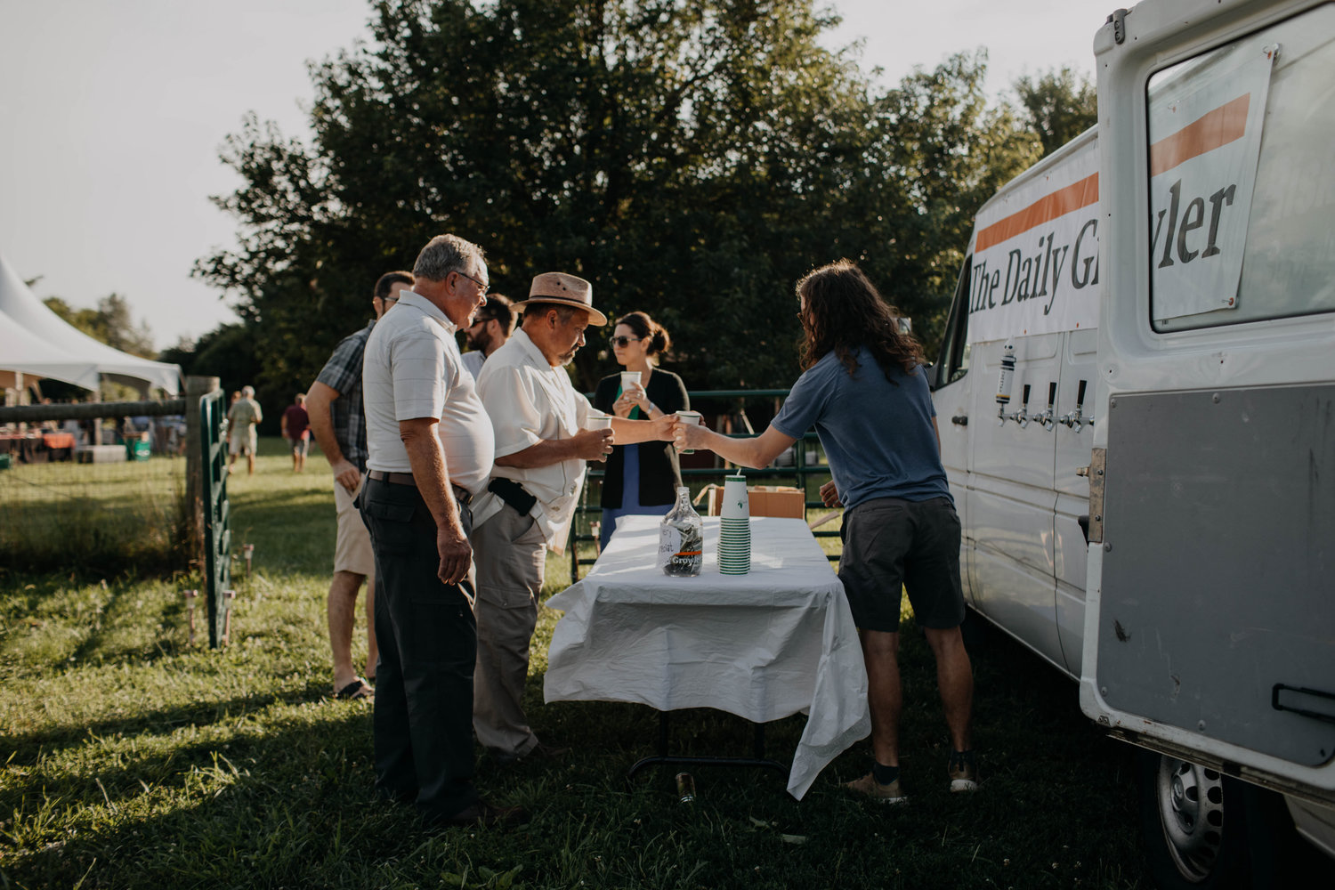 daily+growler+columbus+ohio+wedding+beer+truck.jpeg