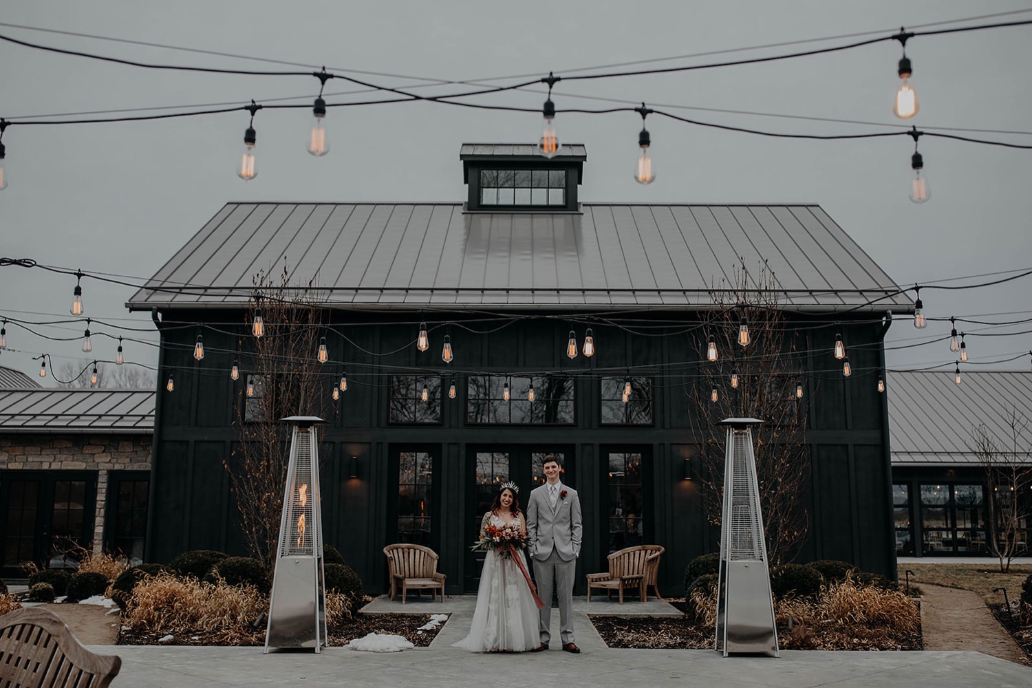 witchy-winter-wedding-bre-smo-at-oak-grove-jorgensen-farm-wedding-columbus-ohio-grace-e-jones-photography262_1500.jpg