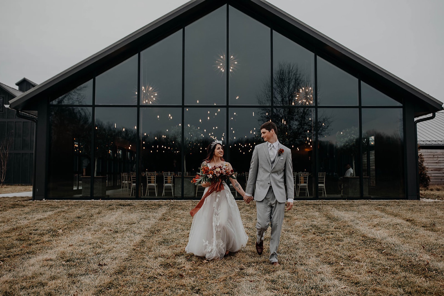 witchy-winter-wedding-bre-smo-at-oak-grove-jorgensen-farm-wedding-columbus-ohio-grace-e-jones-photography243_1500.jpg