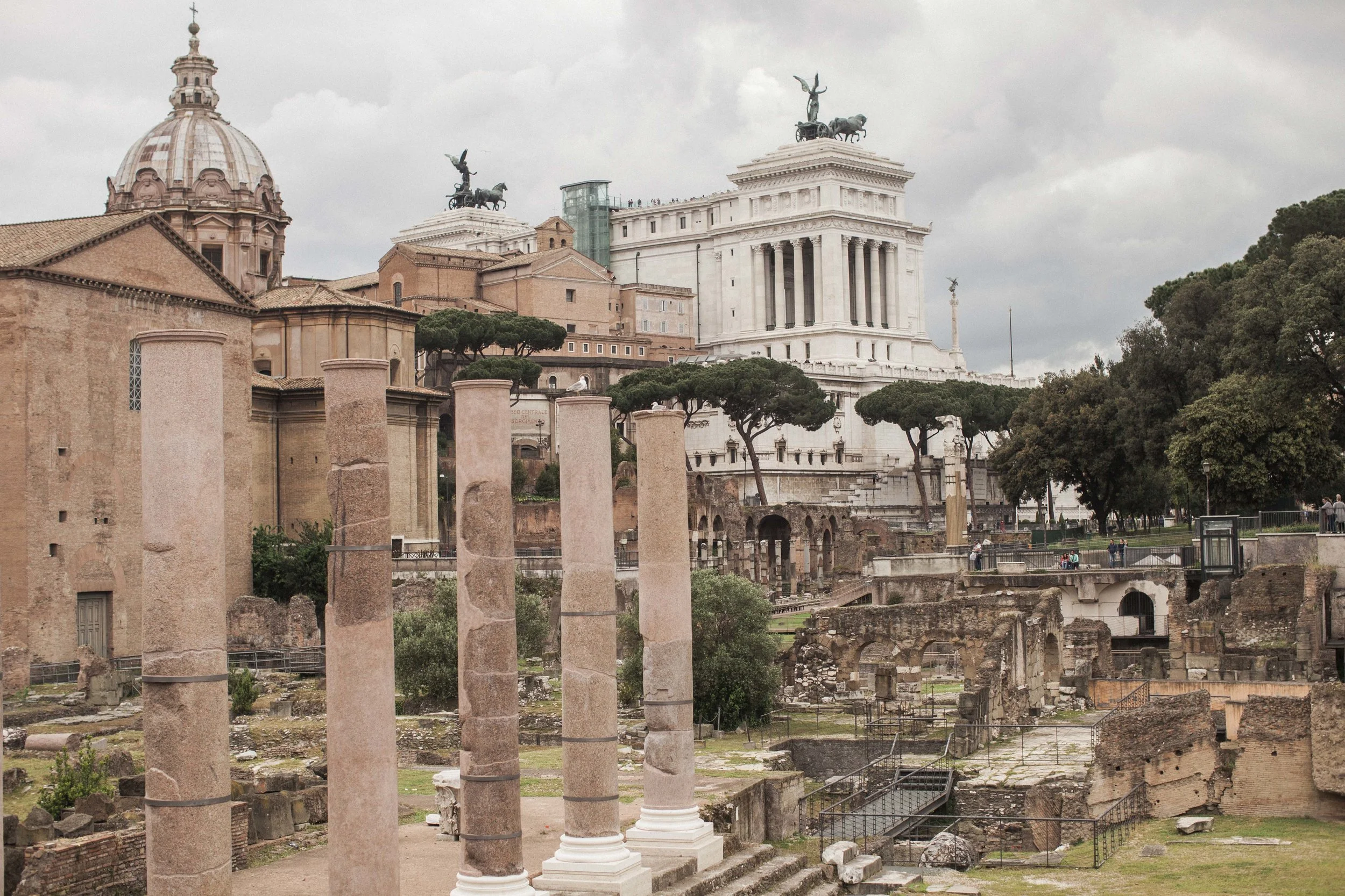Rome_Two_Moon_Photography-1021.jpg