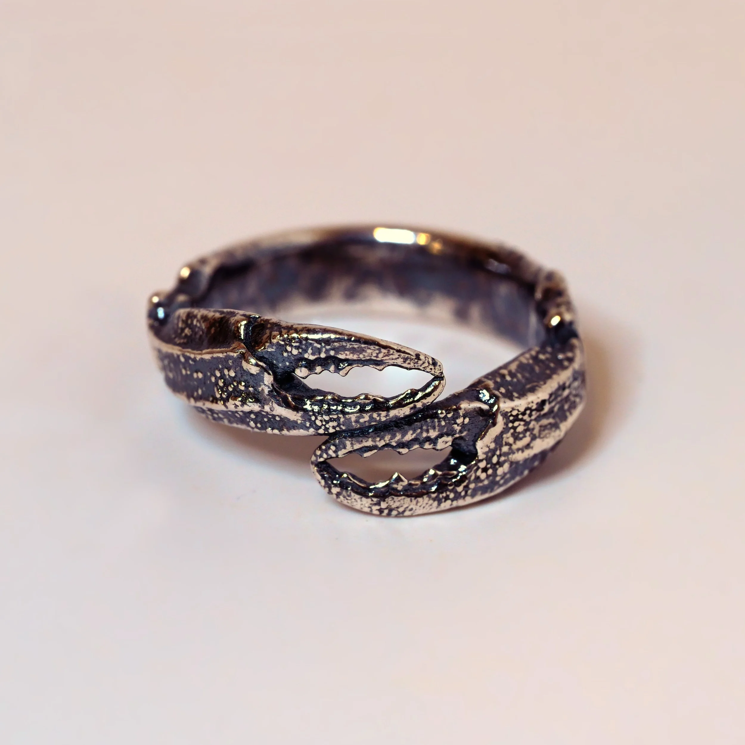 crabclaws_ring.JPG