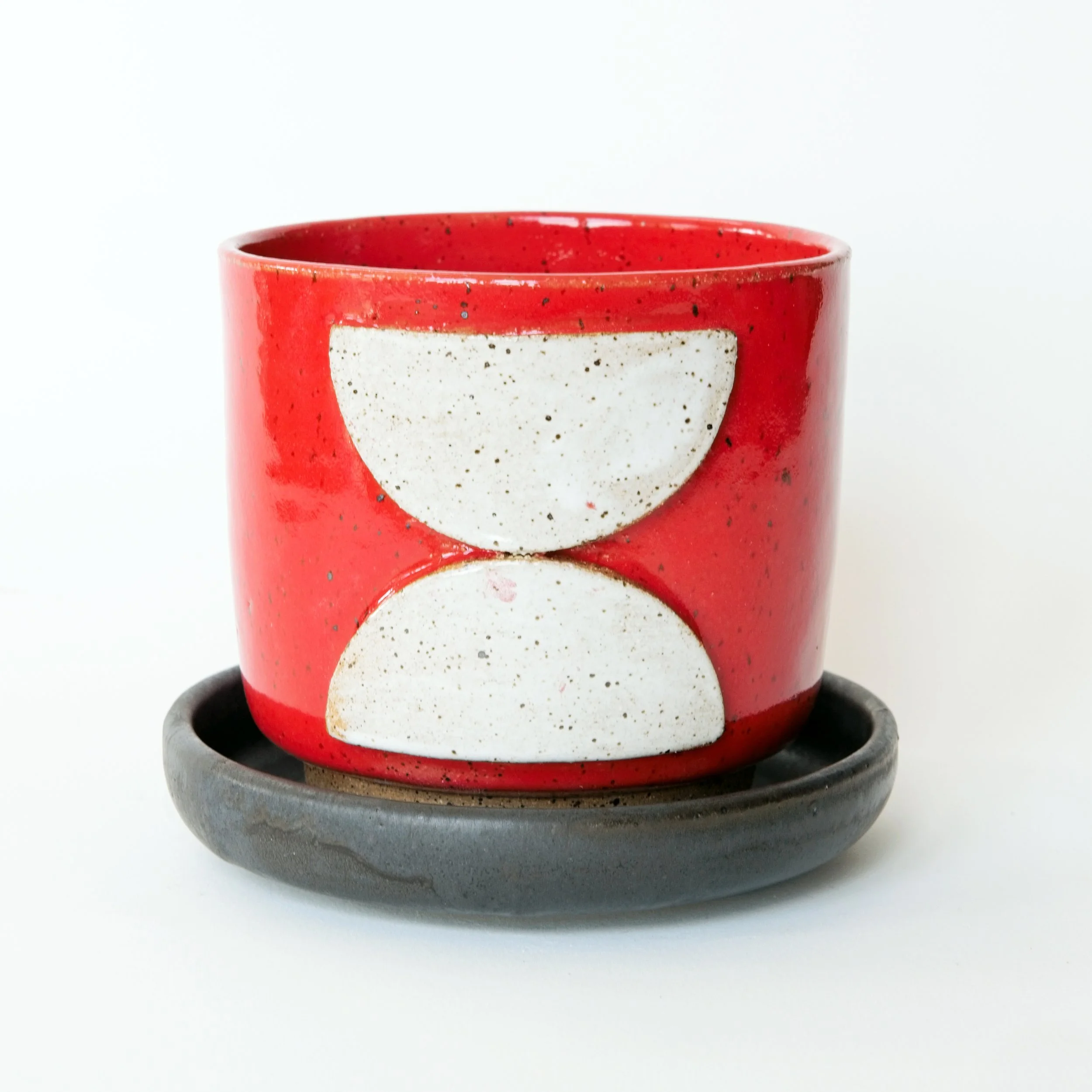 ceramic-desk-planter-red-white-half-moon.jpg