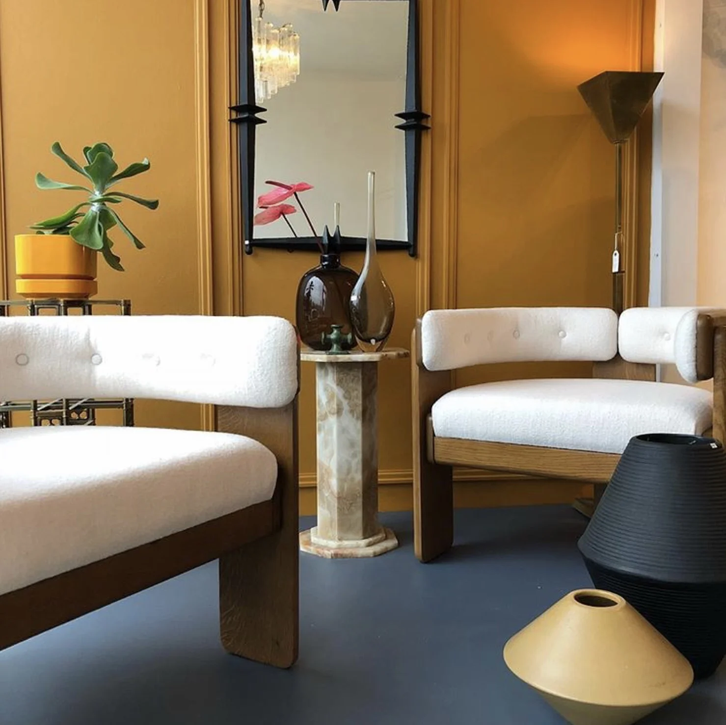 Vintage modern curves by Tobia Scarpa at 214 modern