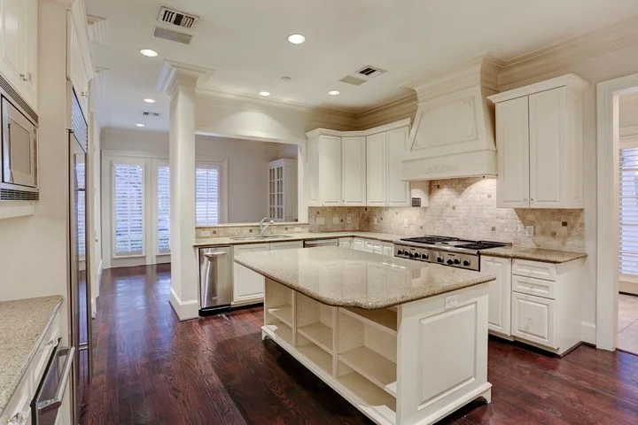 BEFORE photo of the kitchen.