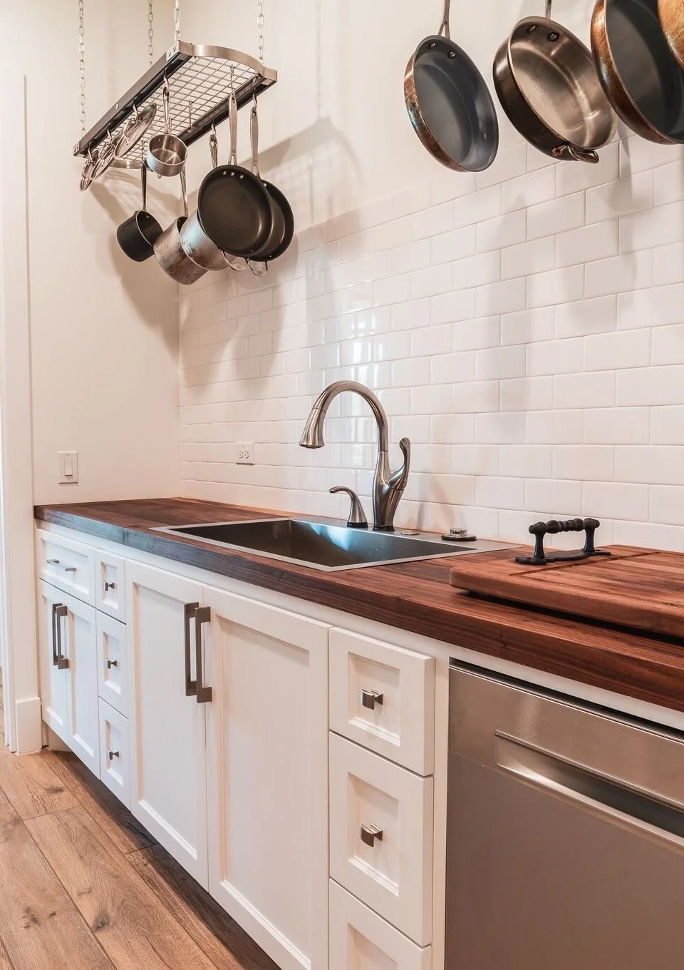 How to Select a Kitchen Sink