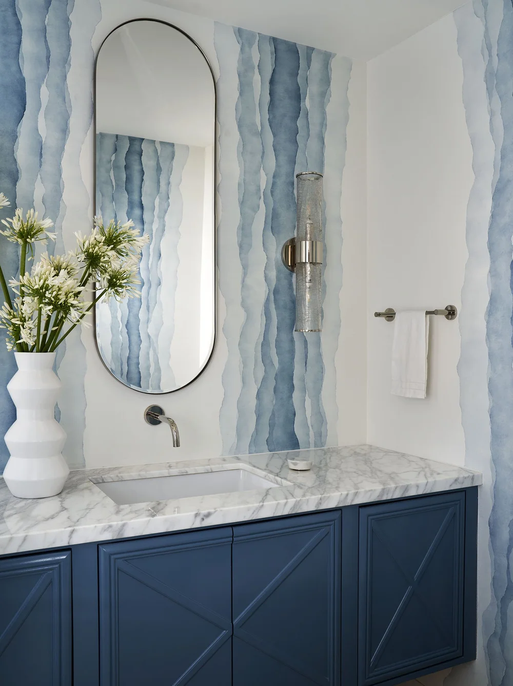 4 Tips to Put the POW in Powder Rooms — Beth Lindsey Interior Design