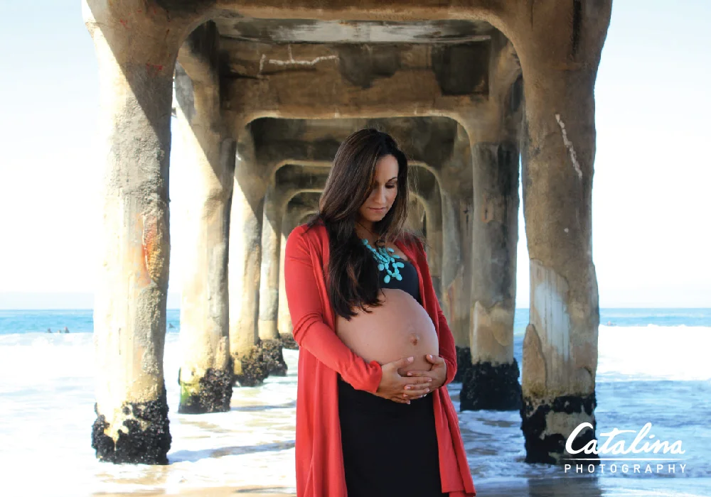 carissa_catalina_photo_maternity_under_pier.jpg