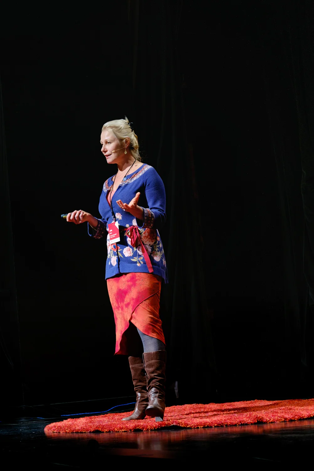 Julia Greer