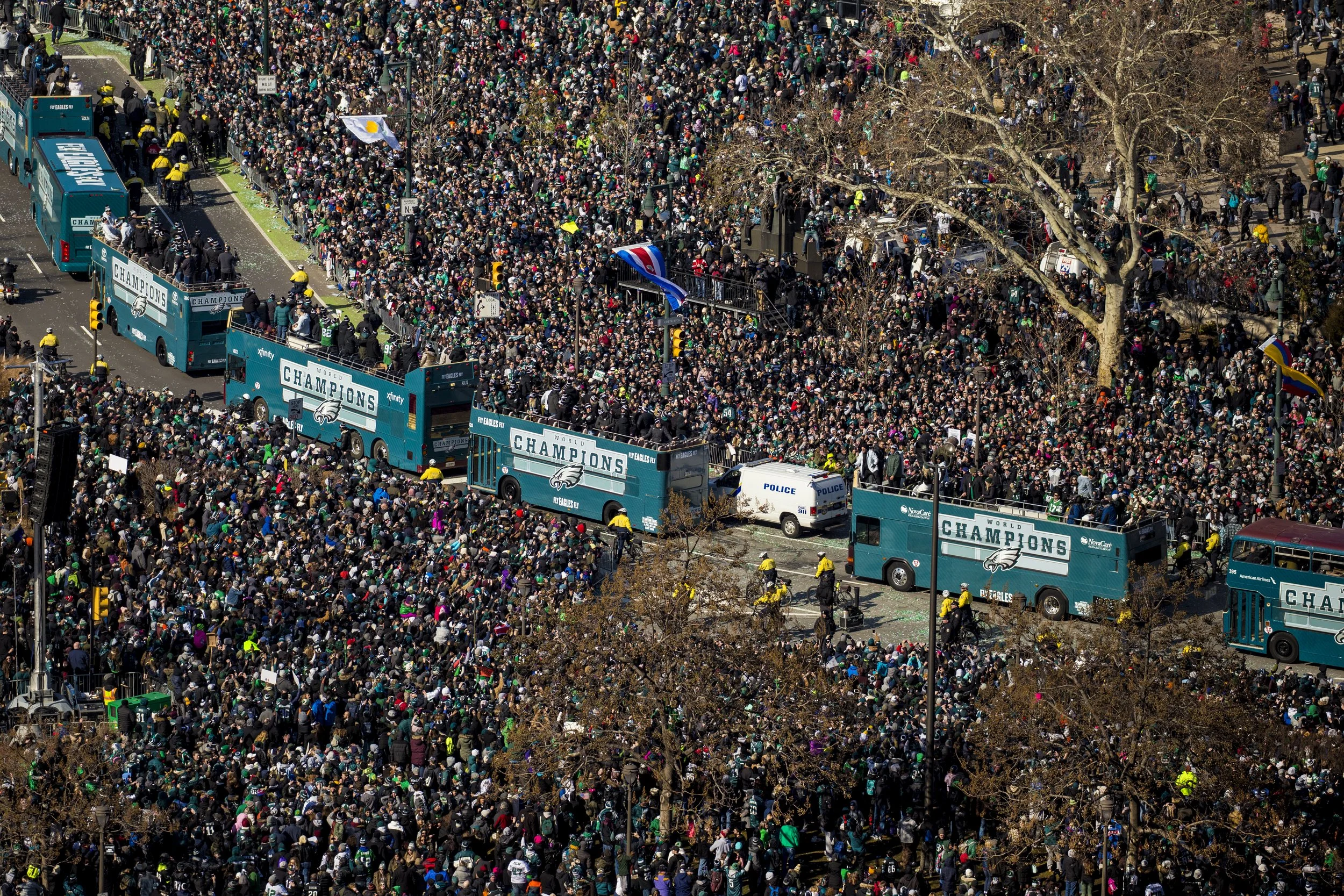 EaglesParade_080218_Updated-06-M.Edlow.jpg