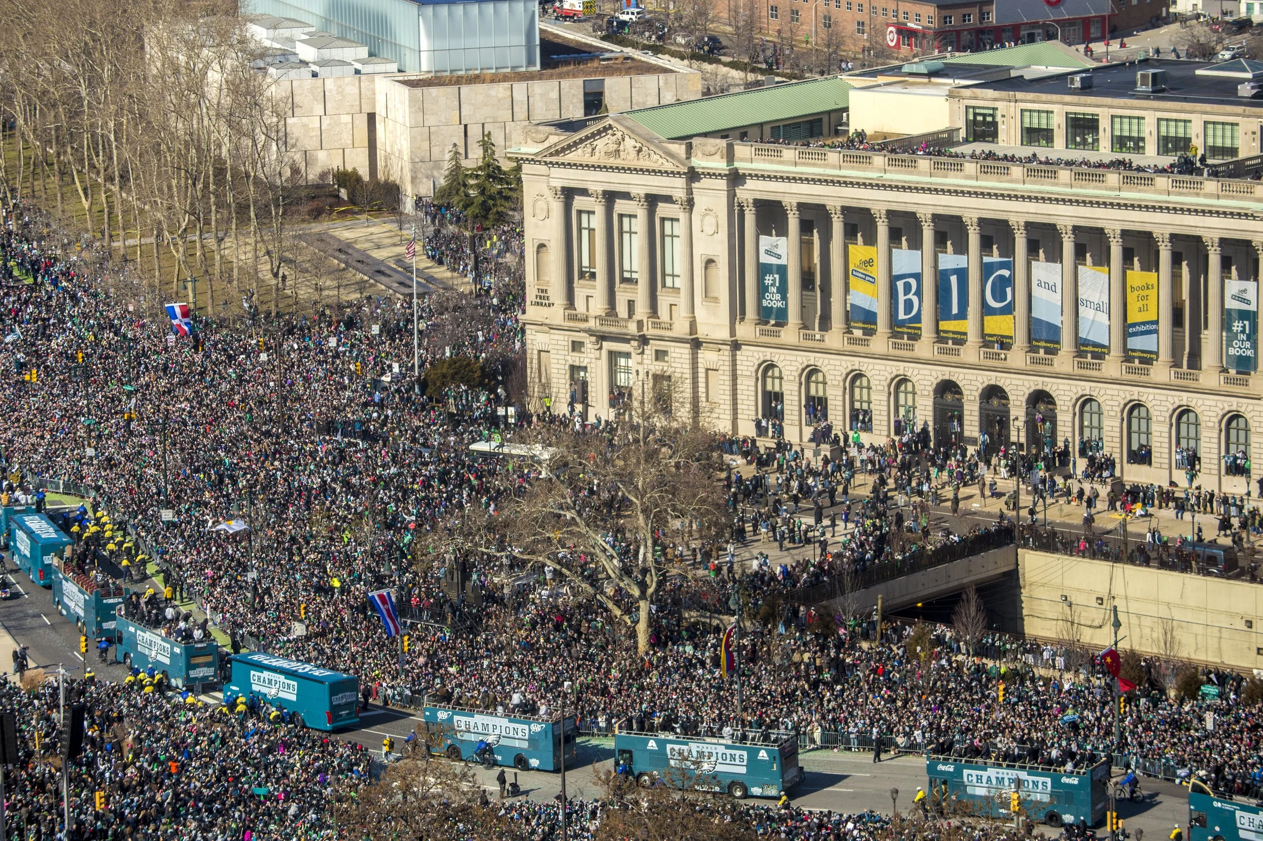 EaglesParade_080218_Updated-05-M.Edlow.jpg