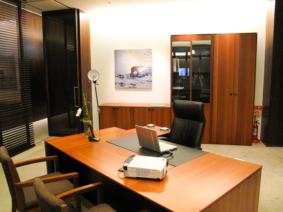 04_227190-10.19.2009-(light).jpg