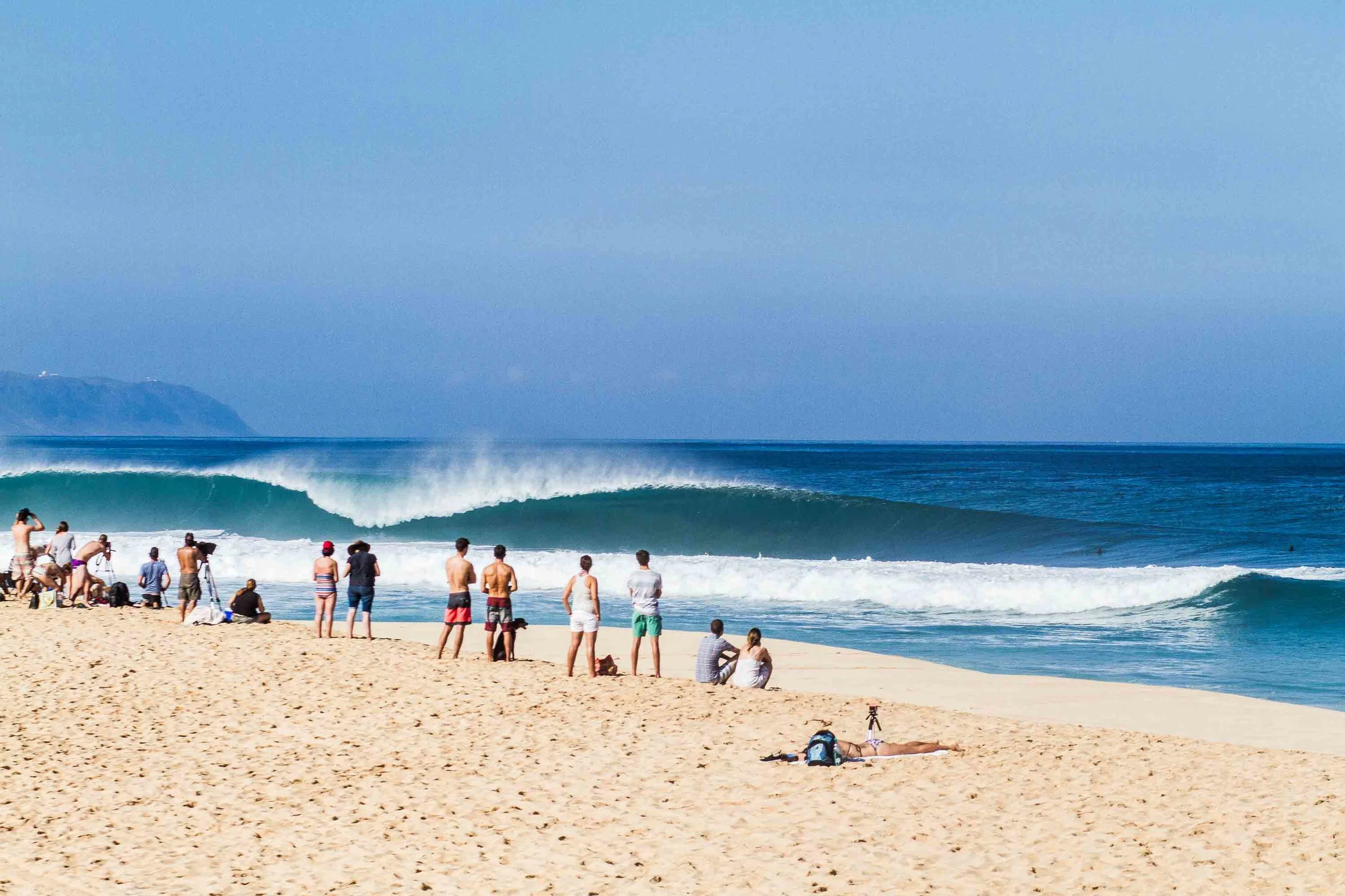 bryce-johnson-pipeline-surfing-photography
