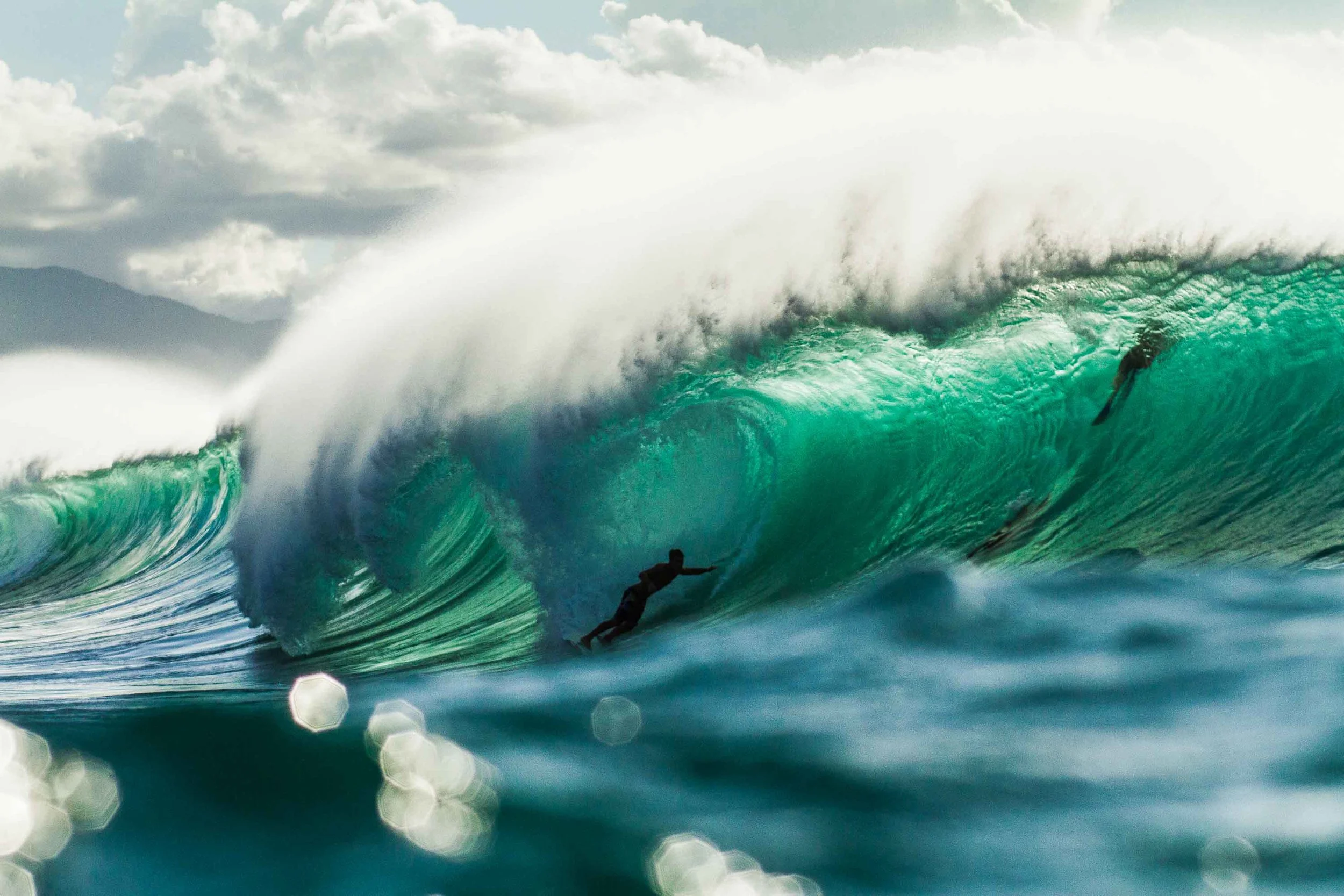 bryce-johnson-pipeline-surfing-photography