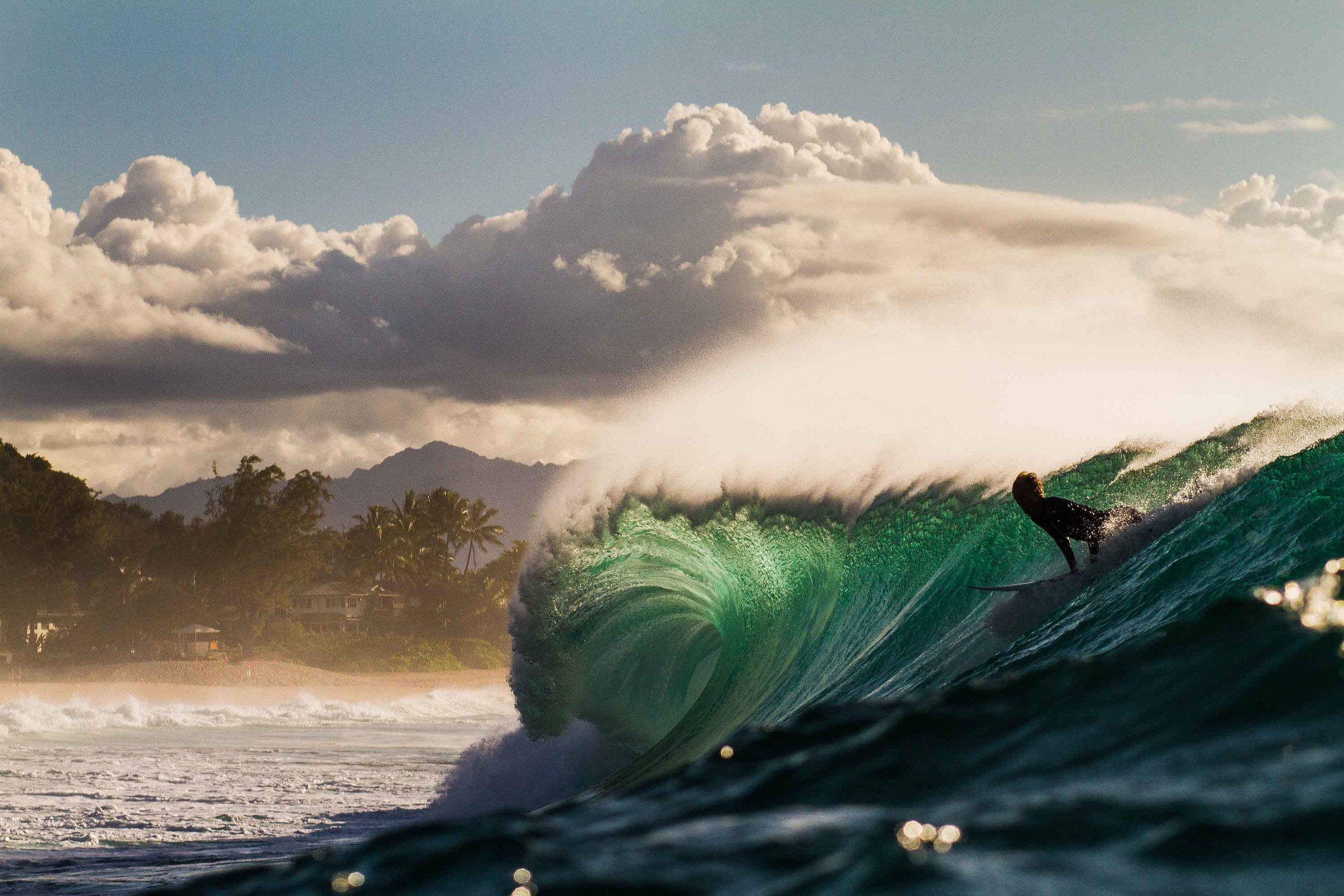  bryce-johnson-pipeline-surfing-photography 