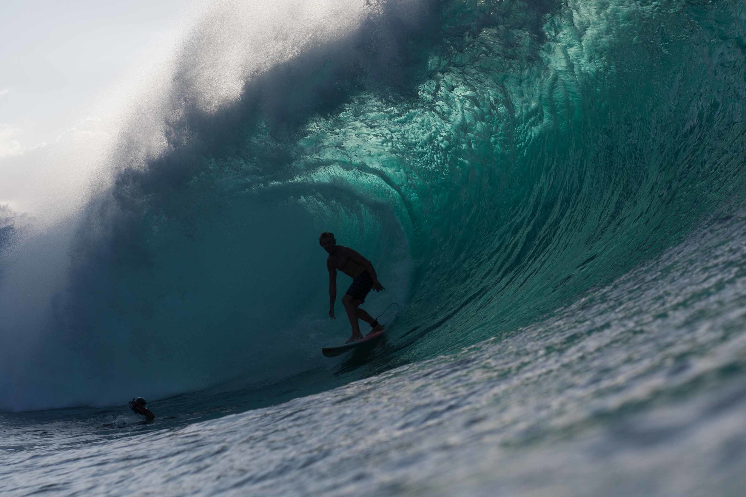 bryce-johnson-pipeline-photographer-water-hawaii-surfing-7.jpg