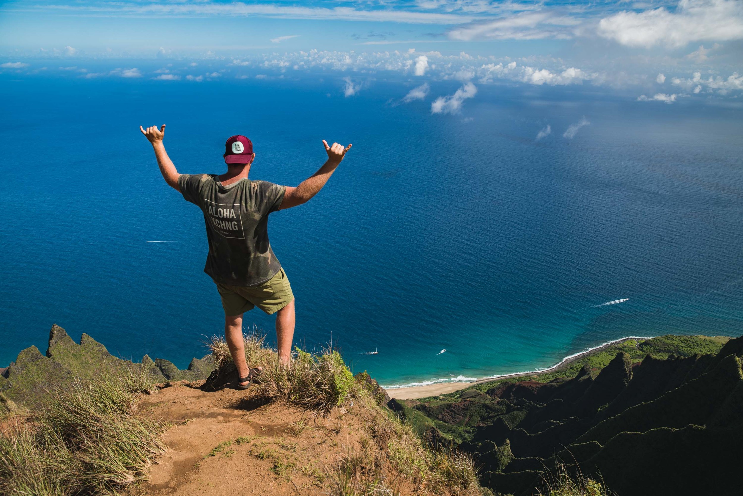 bryce-johnson-kalalau-ridge-kauai-hiking-hammock-palmwood-aloha-exchange-14.jpg