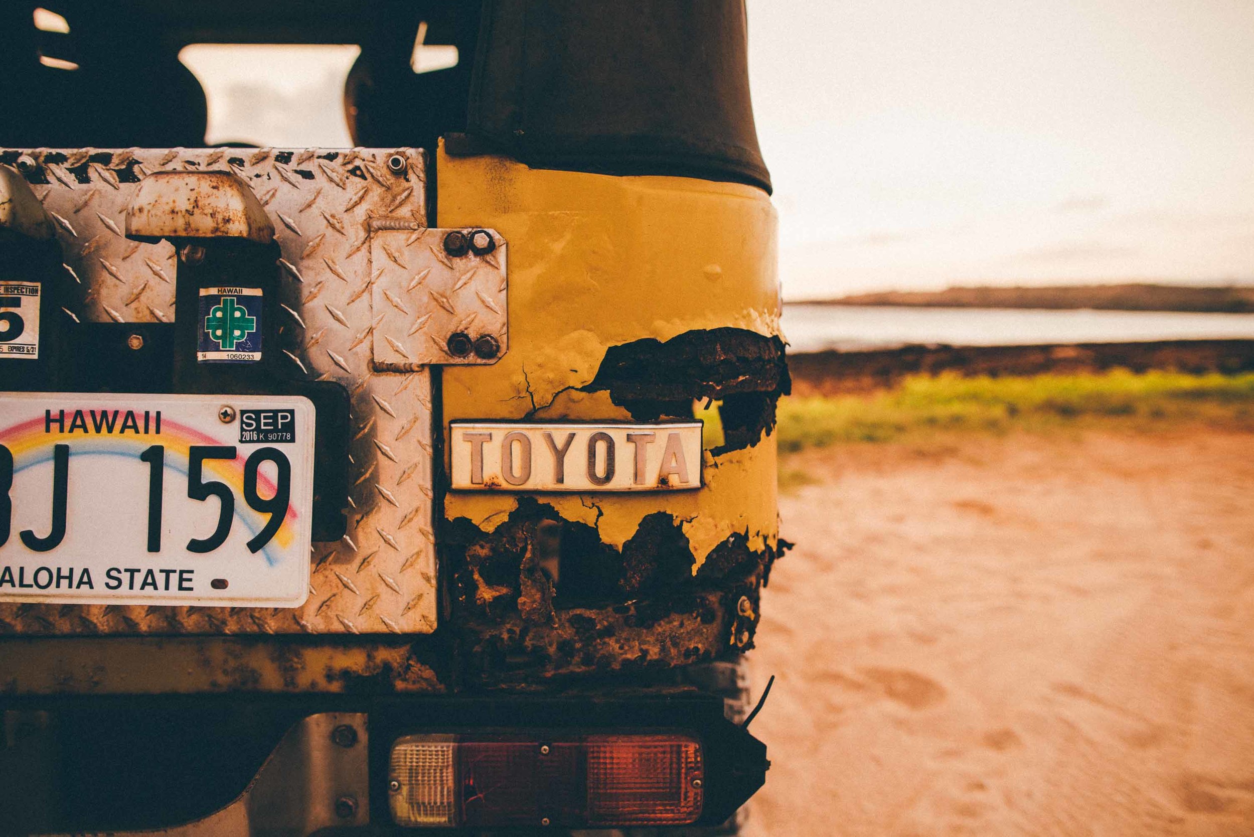 bryce-johnson-kauai-fj40-toyota-landcruiser-aloha exchange-slowtide-5.jpg