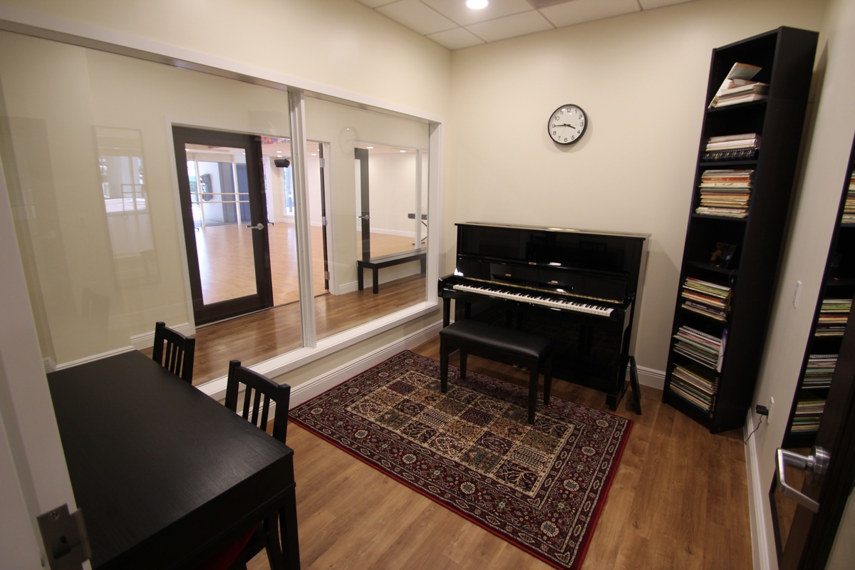 MUSIC ROOM 3