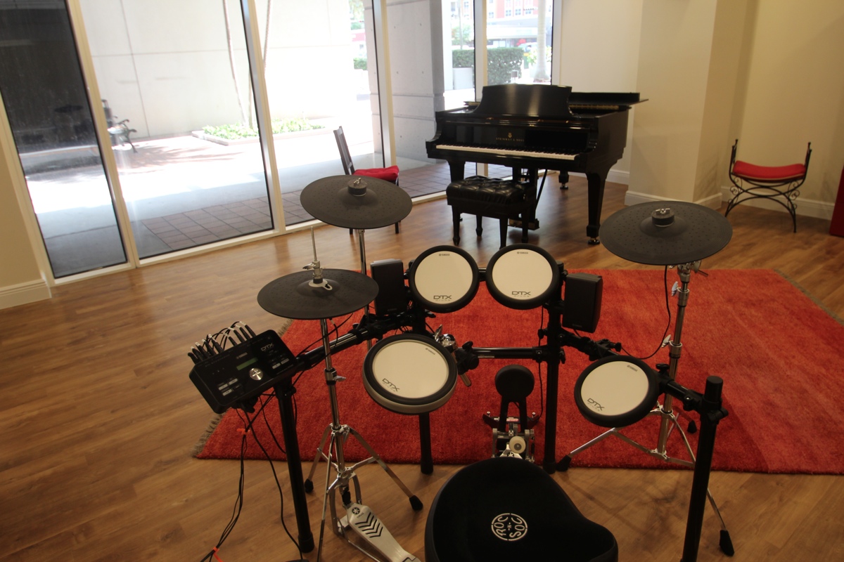 ELECTRONIC DRUM SET