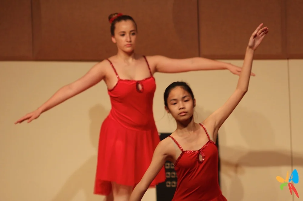 IMG_2010-WEB.jpg