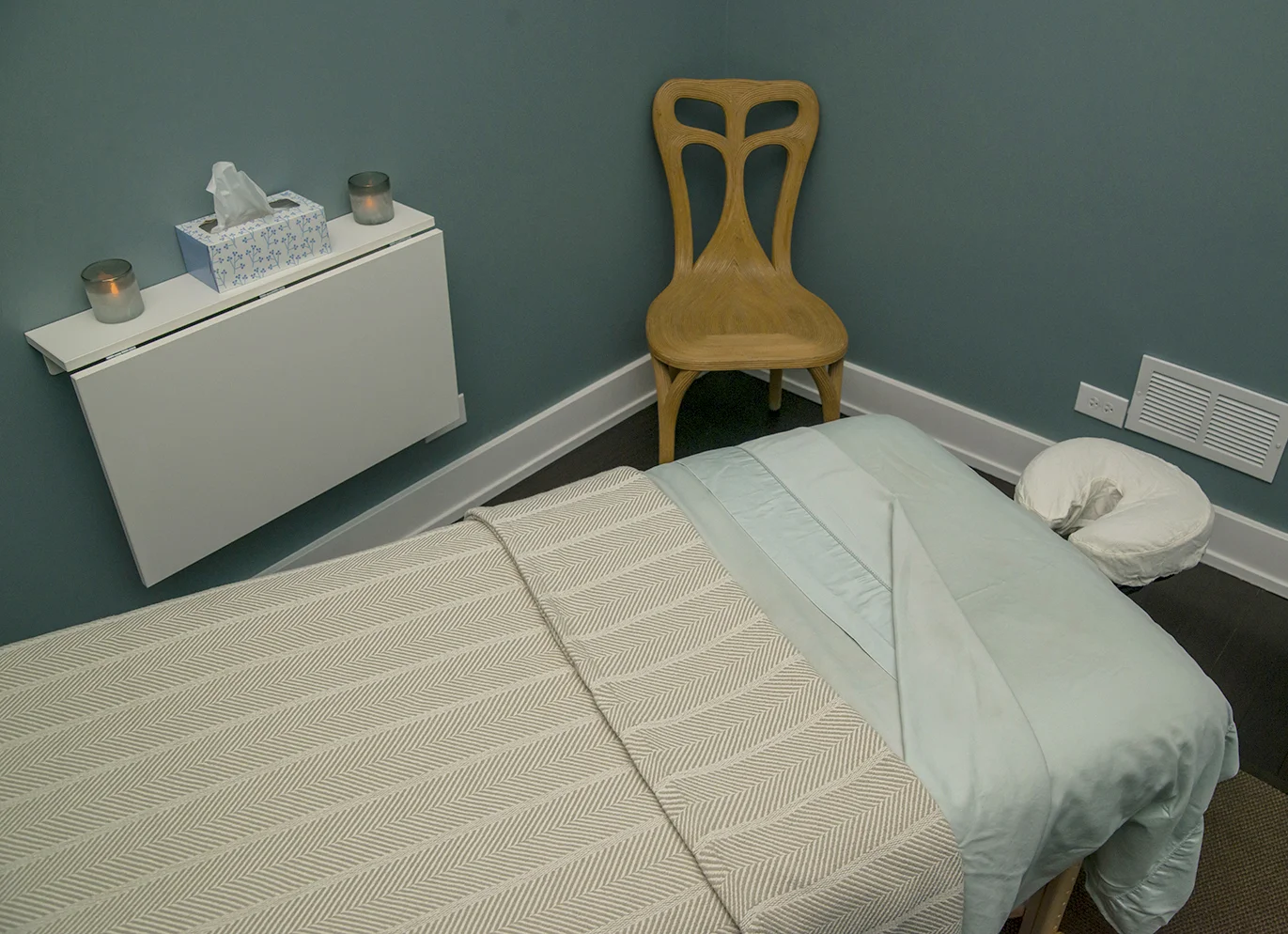 massage_table_chair.jpg